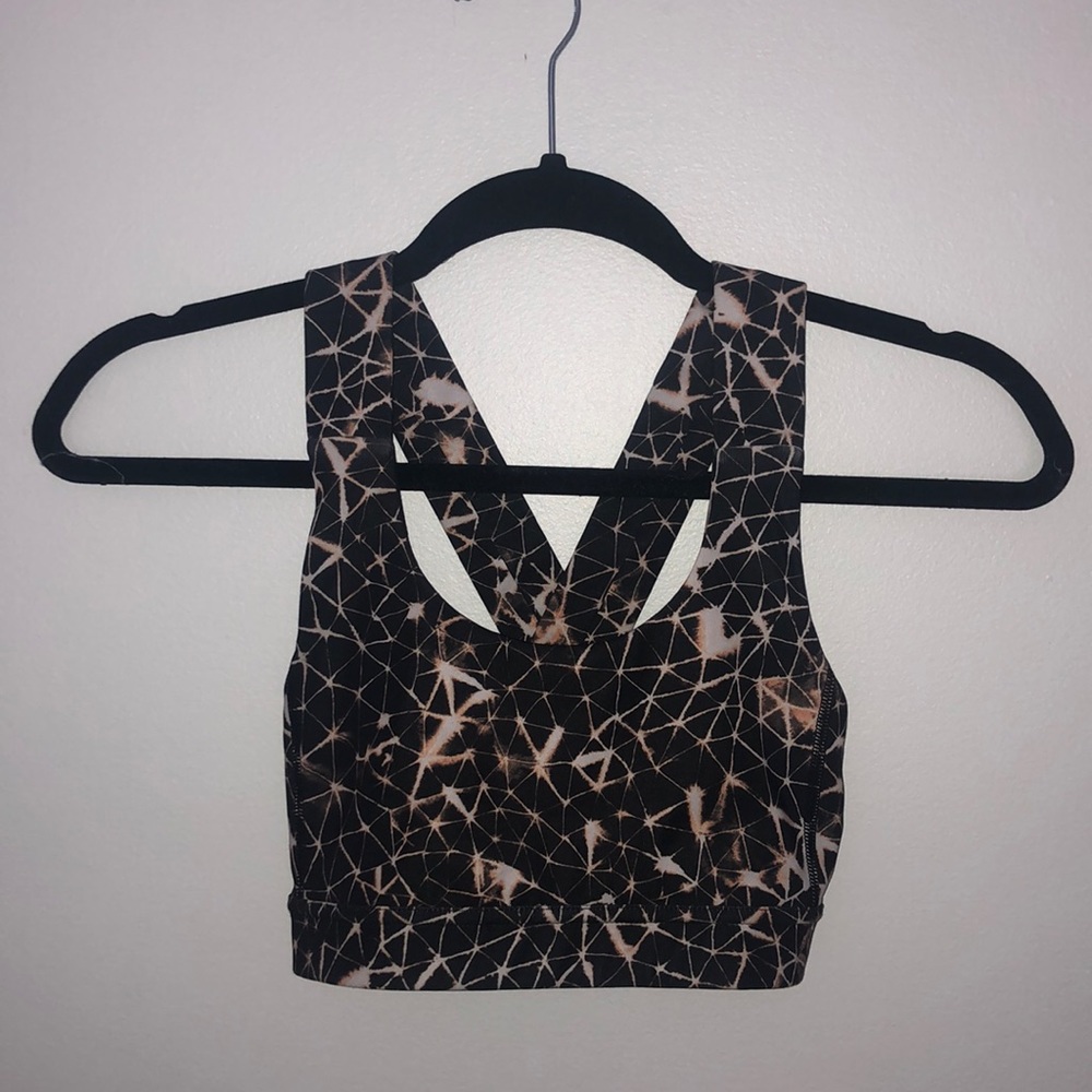 Lulu Lemon Sports bra size 4